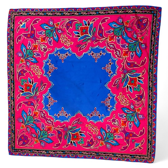 VINTAGE LIZ CLAIBORNE SCARF - Picture 1 of 16